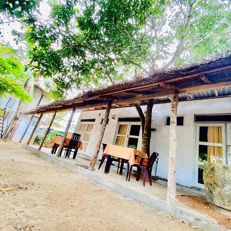 Hiriketiya Orchid Villa Диквела Екстериор снимка