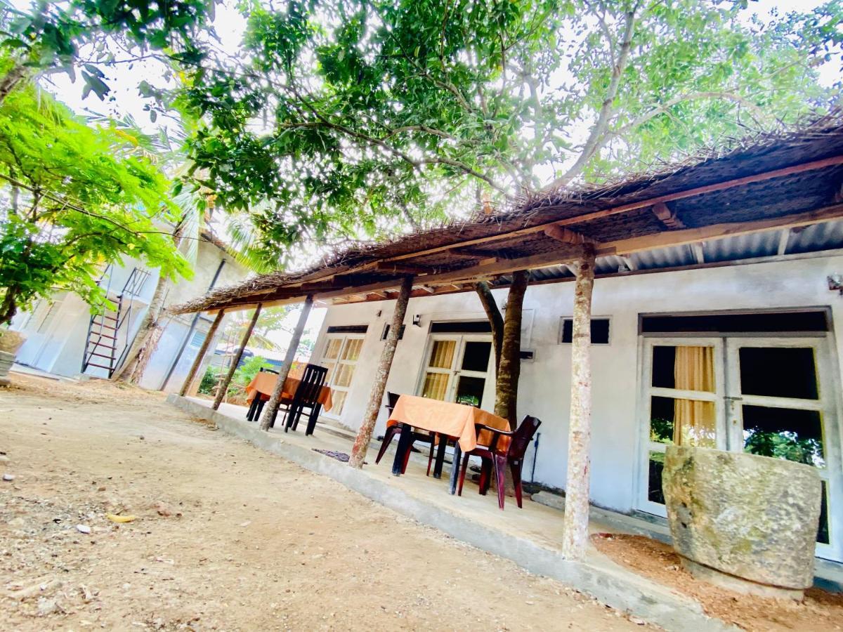 Hiriketiya Orchid Villa Диквела Екстериор снимка